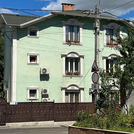 Homestay Golden Rose Chisinau